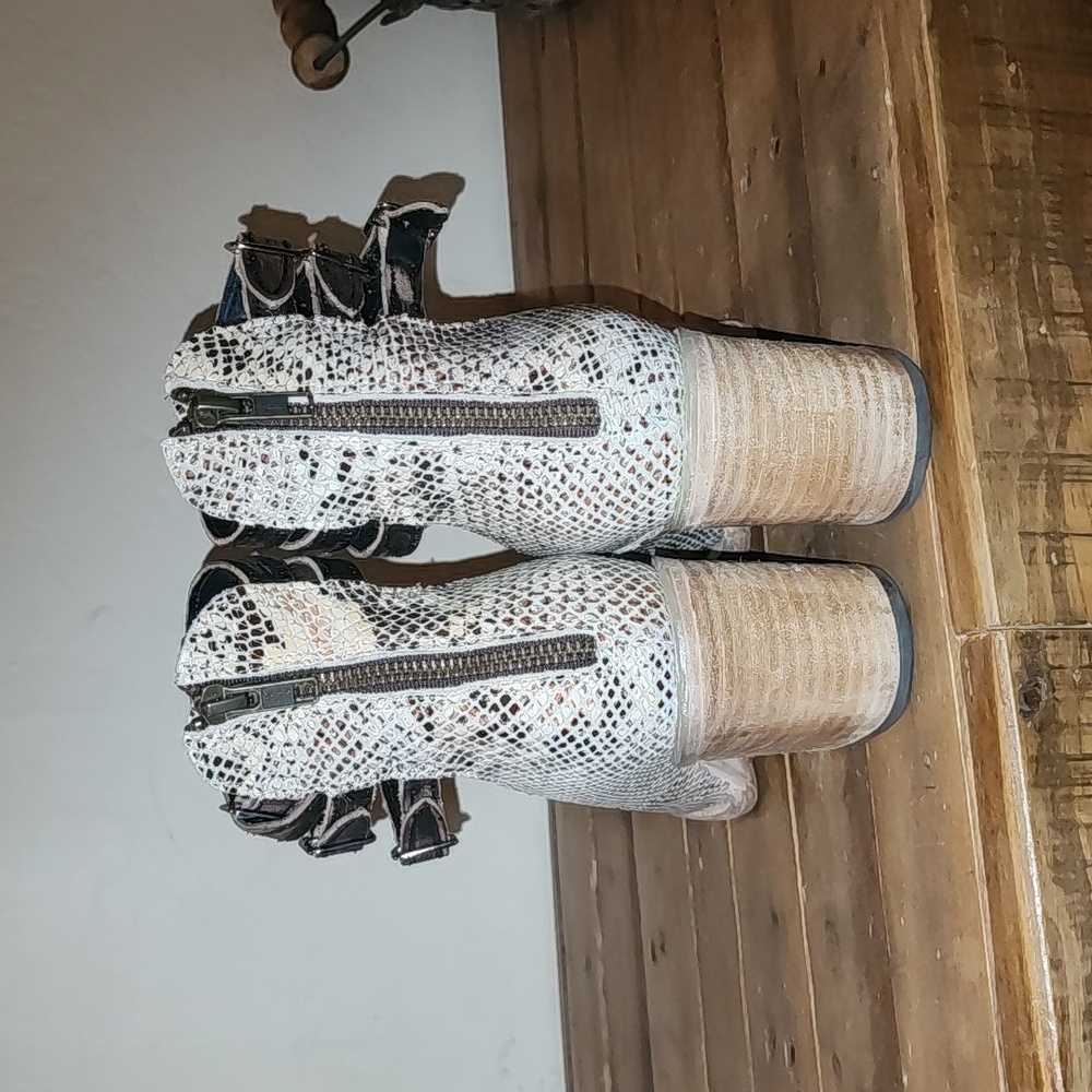 Freebird by Steven Cream Snakeskin Heels with Brown Accents - Picture 5 of 7